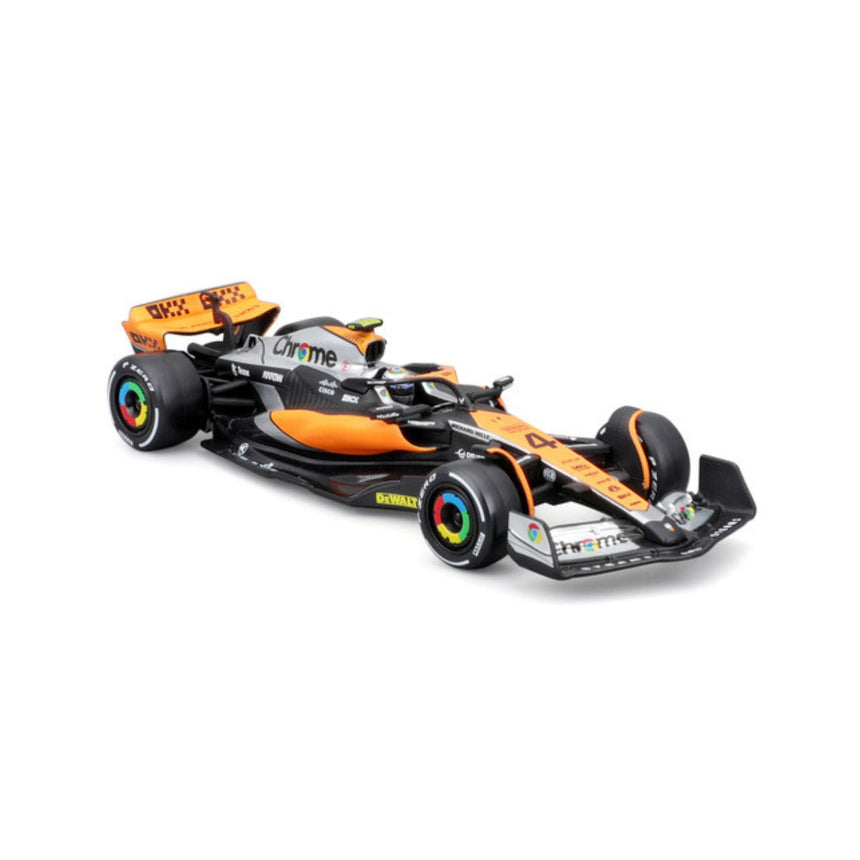 Mașinuță model McLaren F1, cu cască, MCL60, bburago, 1:43, Lando Norris #4