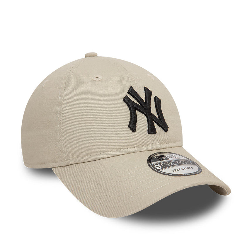 Șapcă New York Yankees, cu logo negru, New Era, 9TWENTY, esențial, bej