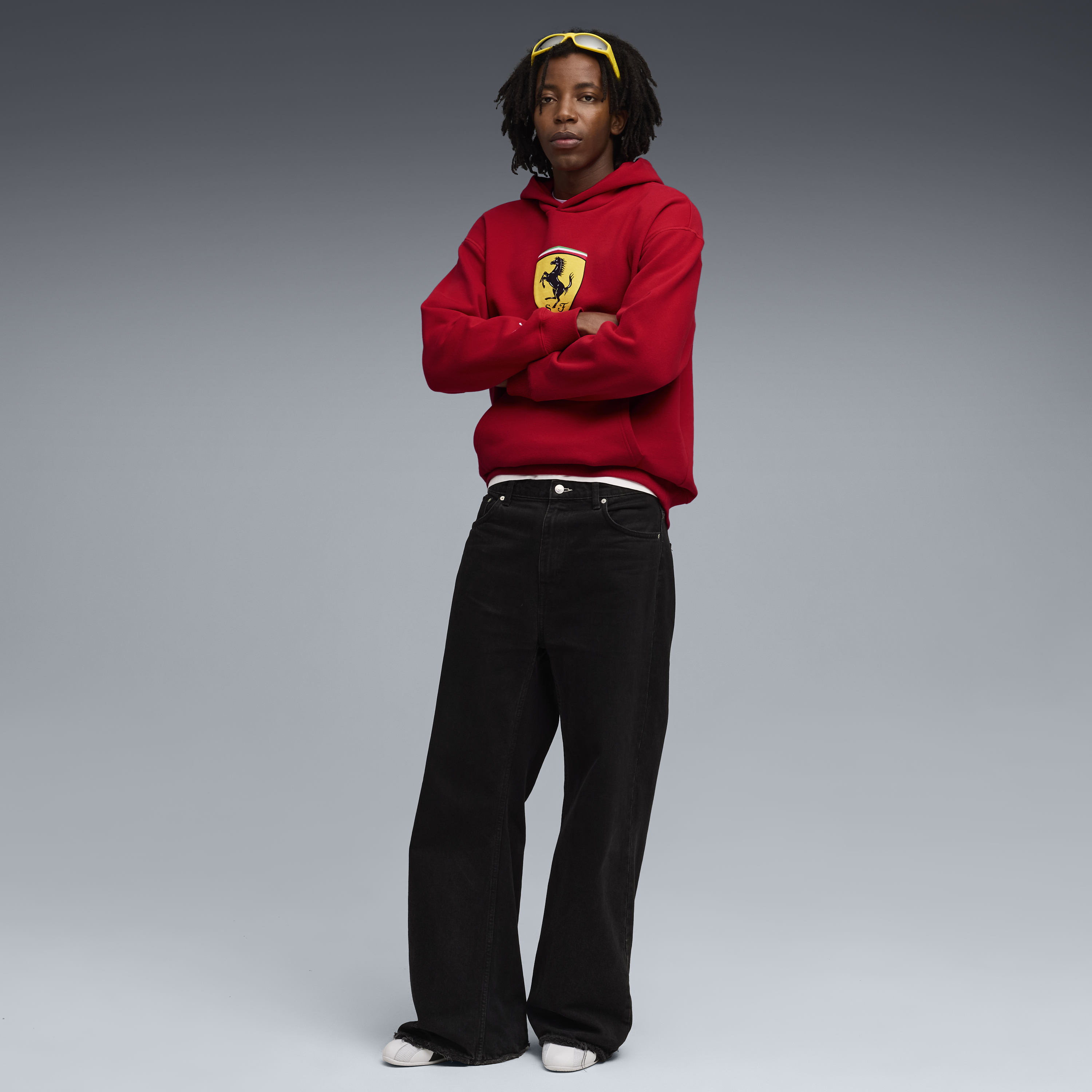 Hanorac Ferrari, Puma, îmbrăcăminte sport, logo cu scut, roșu 🔥