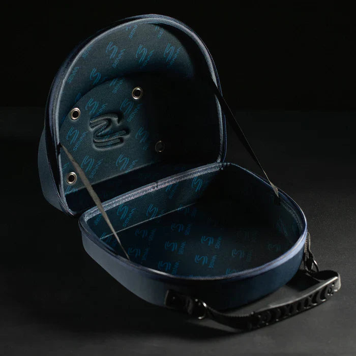 Ayrton Senna șapcă, Nacional, original 1984, cu husă rigidă din textil, albastru