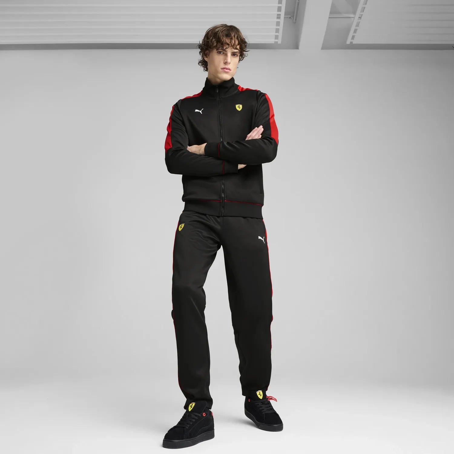 Ferrari Race MT7 Zip-up Sweater 🔥