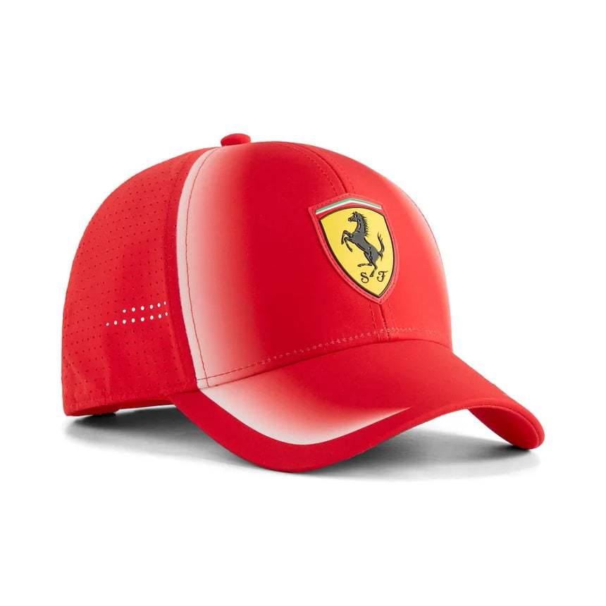 Căciulă Ferrari, echipă, copii, roșie