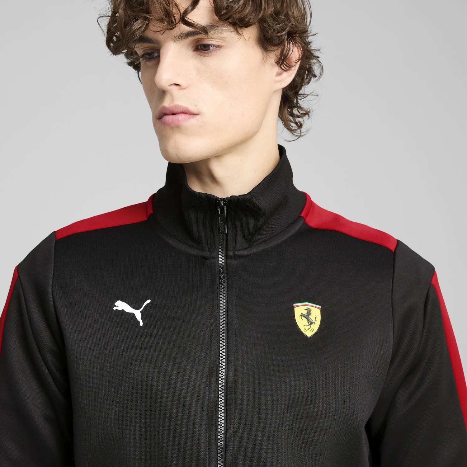 Ferrari Race MT7 Zip-up Sweater 🔥