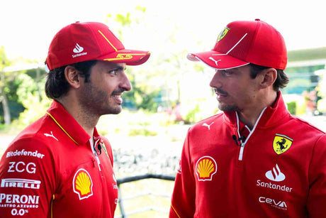 Comandă online pălării Scuderia Ferrari