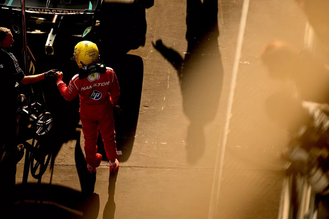 Lewis Hamilton își cere scuze după Marele Premiu al Olandei