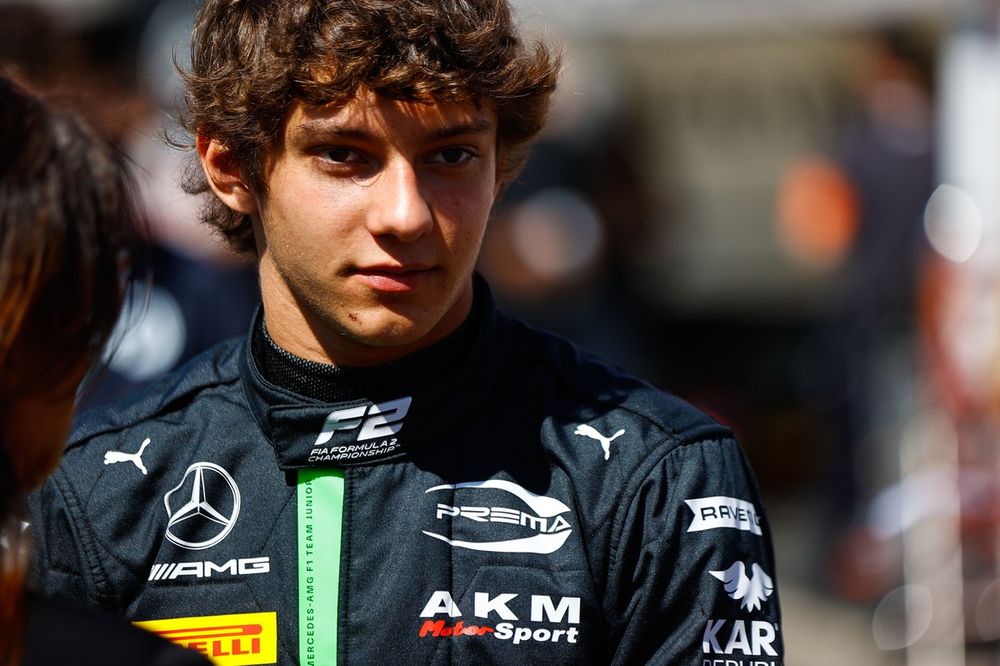Cum Mercedes îl Ajută pe Antonelli să Supraviețuiască Primului An de F1!