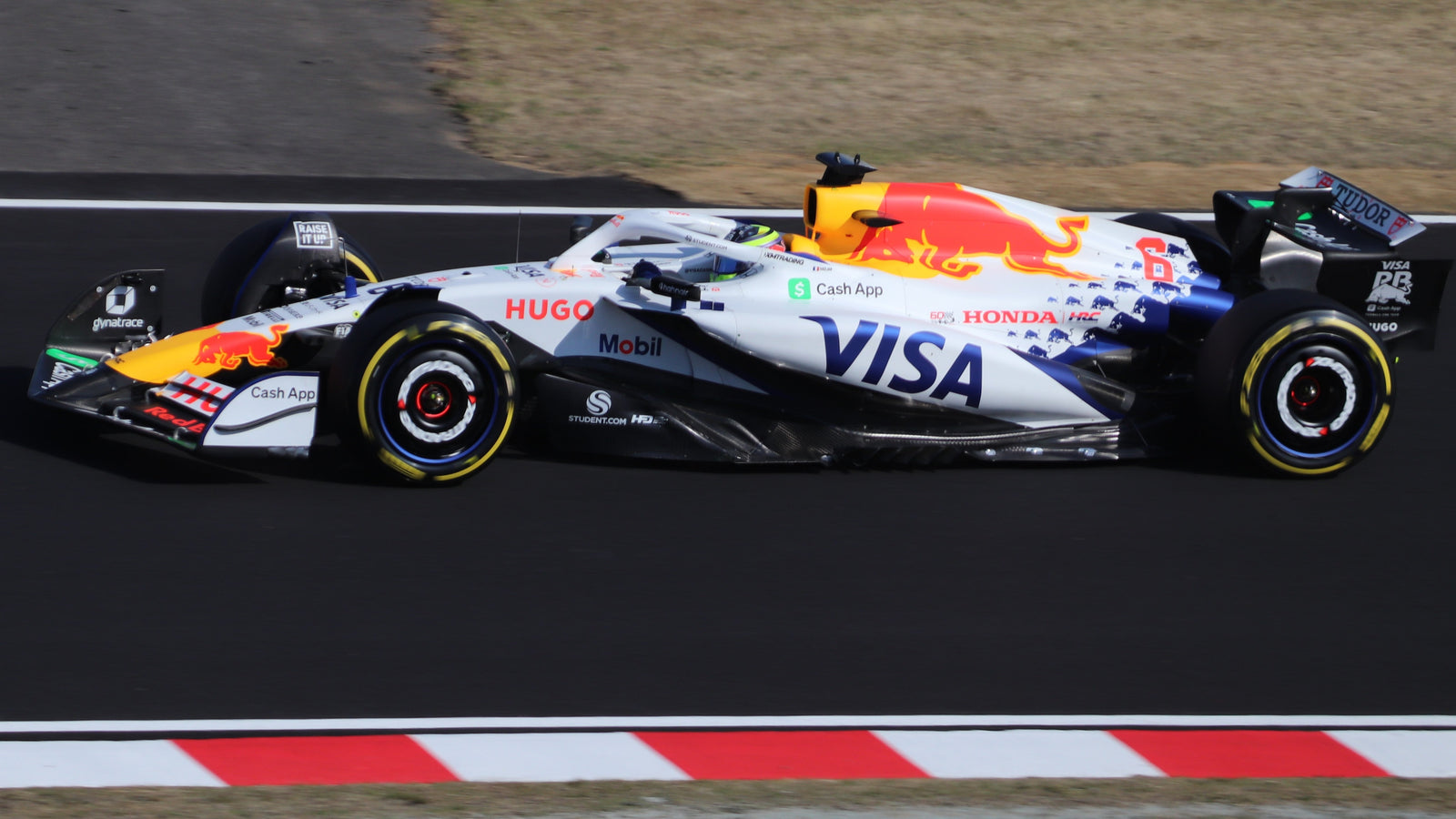 Tânărul Hadjar Șochează Formula 1! Performanță Uimitoare la Racing Bulls