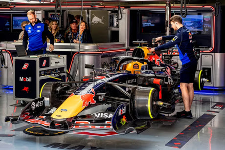 Red Bull renunță temporar la aripa spate rotativă după incidente