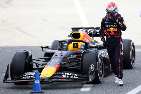 WOW! Bătălia Legendară: Cum Verstappen l-a Învins pe Hamilton!