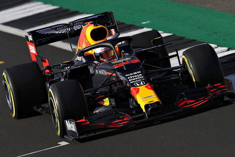 Dezvăluiri Șocante: Red Bull în 2024 – Succes Exploziv și Eșecuri Uimitoare!