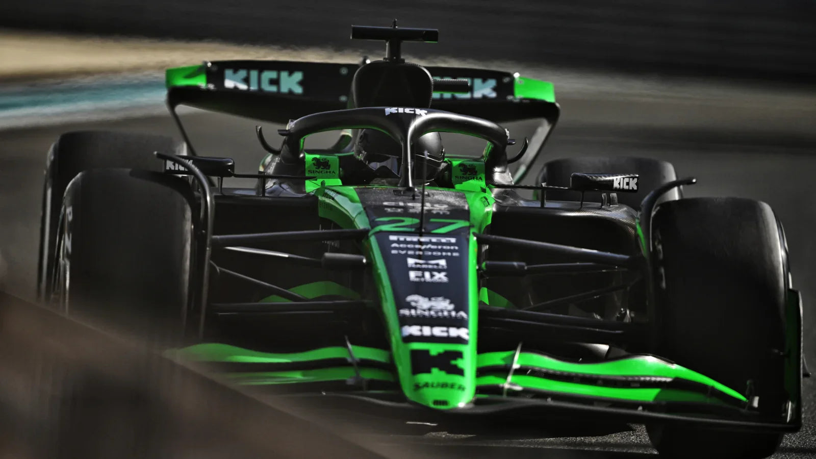 Audi șochează F1! Primele imagini secrete cu bolidul 2026