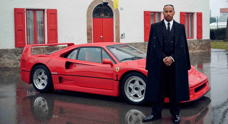 Celebra imagine: Hamilton a vrut o Ferrari neagră, Ferrari a spus nu