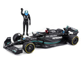 mașină-model Mercedes, bburago, George Russell, #63, 1:24, W14 E, cu pilot