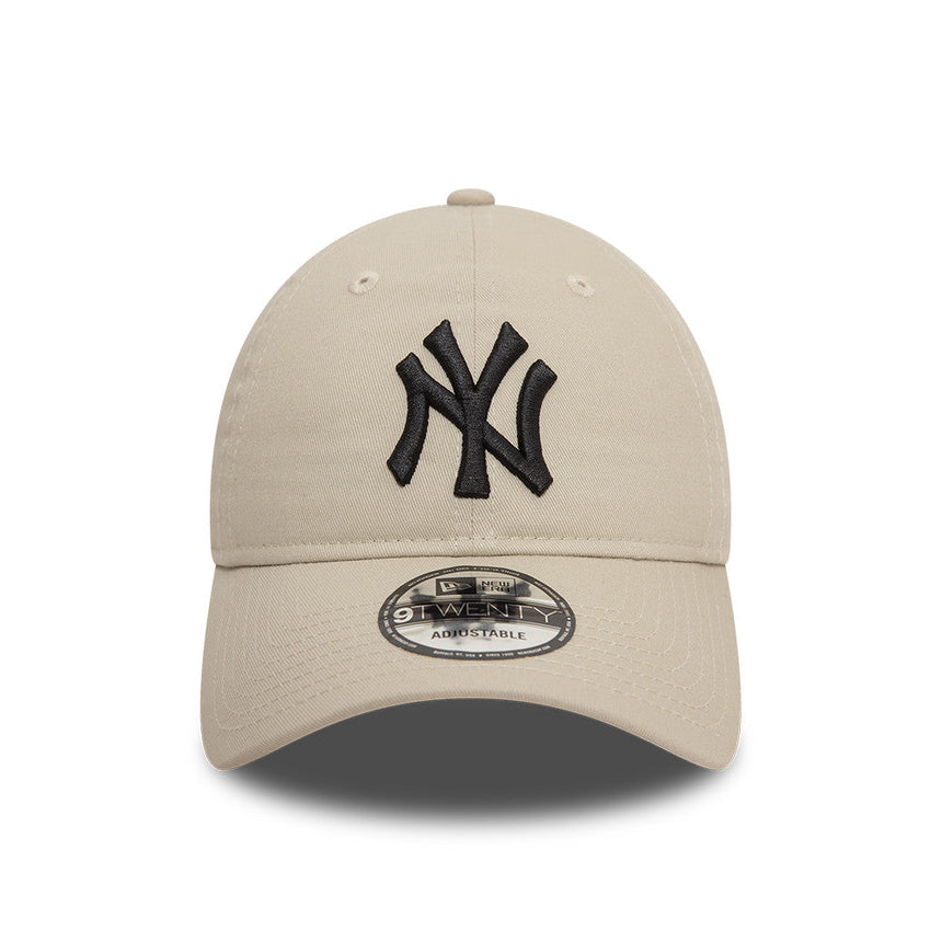 Șapcă New York Yankees, cu logo negru, New Era, 9TWENTY, esențial, bej